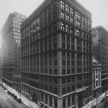 1e wolkenkrabber in Chicago, 1884